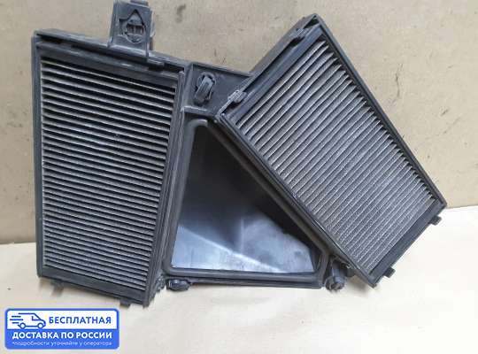 Корпус воздушного фильтра на BMW X5 (E70)