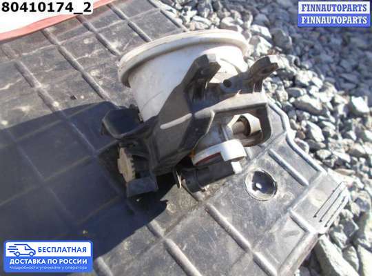 Фара противотуманная (ПТФ) на Toyota Prius III