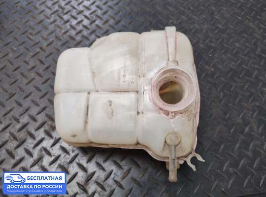 Бачок расширительный на Opel Astra J