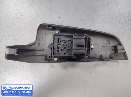 Кнопки стеклоподьемника на Honda Civic VIII (4D, 5D)