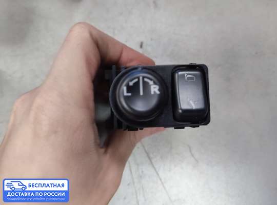 Блок управления зеркал на Nissan Qashqai I (J10)