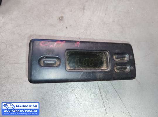 Часы на Opel Monterey A