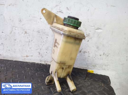Бачок гидроусилителя на Audi A4 (8D, B5)