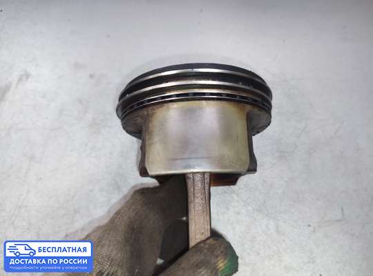 Поршневая группа (поршень, шатун) на Mercedes-Benz SL (R129)