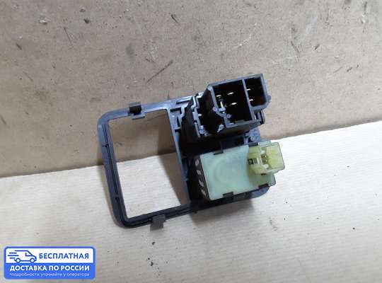 Кнопки на Ford Focus I