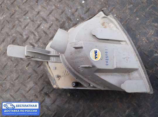 Поворотник передний на Mercedes-Benz C (W202)