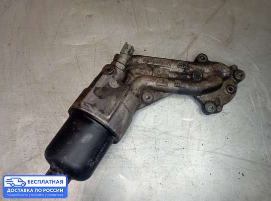 Корпус масляного фильтра на Peugeot 206