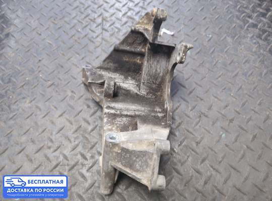 Кронштейн прочее на Audi 100 (4A, C4)