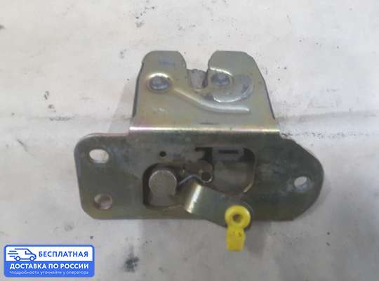 Замок багажника на Mitsubishi Carisma