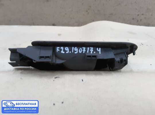 Ручка двери внутренняя на Volkswagen Passat B5 (3B)