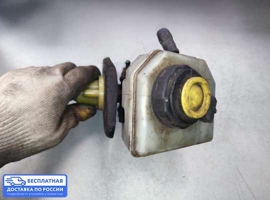 Главный тормозной цилиндр (ГТЦ) на Ford Ka I (RBT)