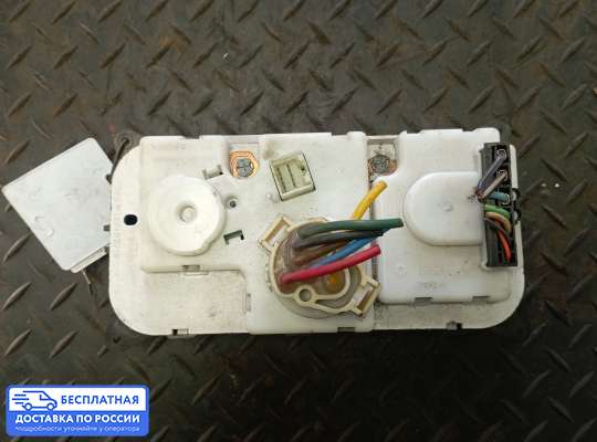 Блок управления печкой на Jeep Cherokee II / Liberty (KJ)