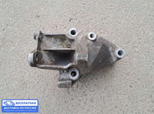 Кронштейн прочее на Opel Frontera B