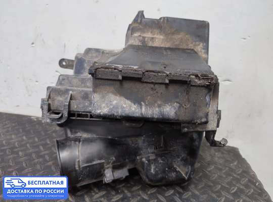 Корпус воздушного фильтра на Nissan Teana II (J32)
