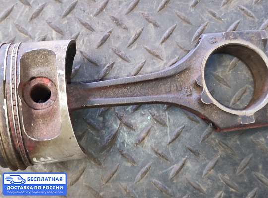Поршневая группа (поршень, шатун) на Opel Kadett E
