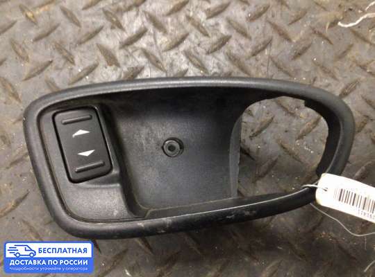 Кнопки стеклоподьемника на Ford Mondeo IV