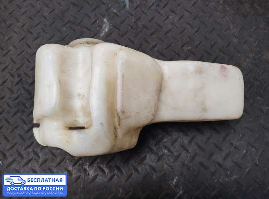 Бачок омывателя на Opel Kadett E