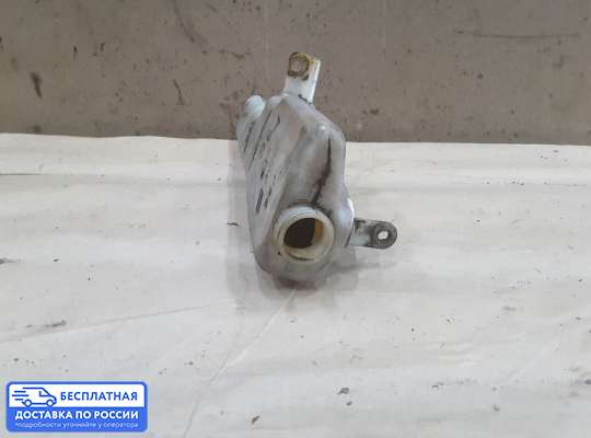 Бачок расширительный на Mitsubishi Carisma