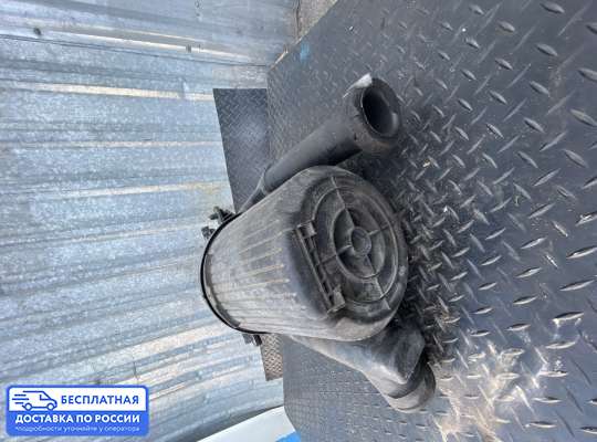 Корпус воздушного фильтра на Volkswagen Transporter T4