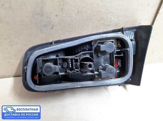 Фонарь крышки багажника на Renault Laguna II