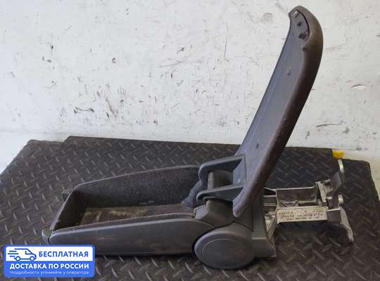Подлокотник на Audi A6 (C5)