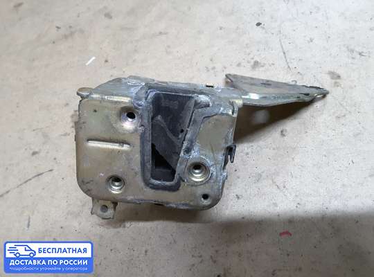 Замок боковой двери на Mitsubishi Carisma