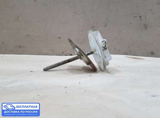 Кронштейн прочее на Nissan Primera (P11)