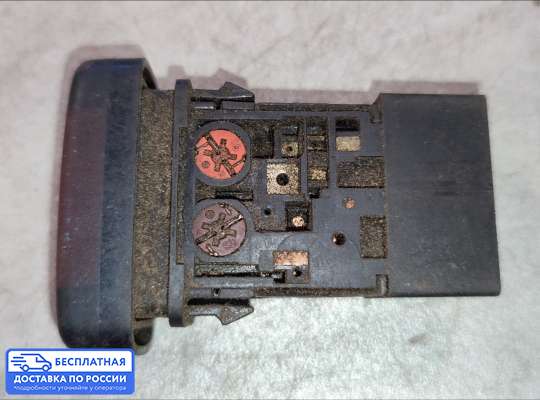 Кнопка аварийной остановки на Nissan Primera (P10)