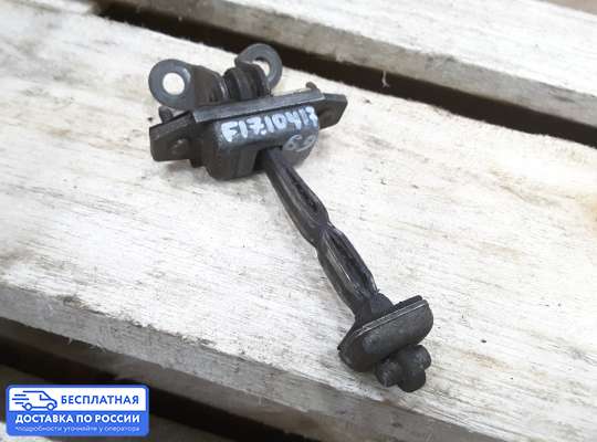 Ограничитель двери на Ford Mondeo I