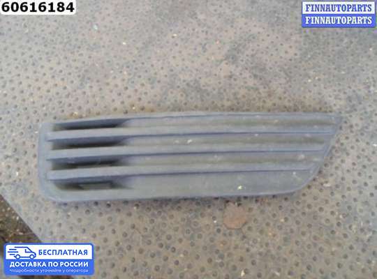 Решетка (заглушка) бампера на Ford Focus II