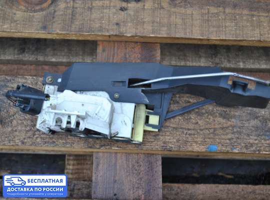 Замок боковой двери на Ford Focus I