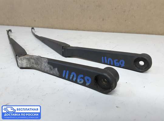 Поводок дворника на Mazda Tribute I