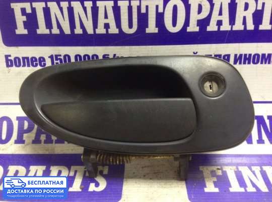 Ручка двери наружная на Mazda 323 (BA) 323C/ 323F/ 323S/ 323P