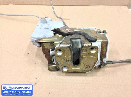 Замок боковой двери на Nissan Primera (P11)