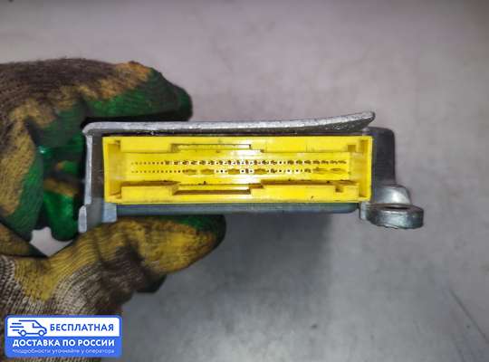 ЭБУ AIRBAG (электронный блок управления подушками безопасности) на Volkswagen Golf IV (1J)