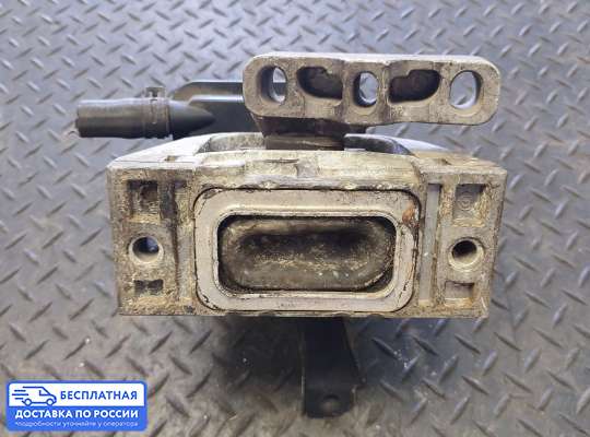 Подушка ДВС на Volkswagen Golf IV (1J)