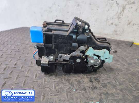 Замок боковой двери на Volkswagen Golf Plus (5M1)