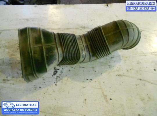 Воздухозаборник на Volkswagen Passat B3 (35i)