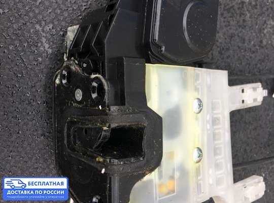 Замок боковой двери на Hyundai Tucson I (JM)