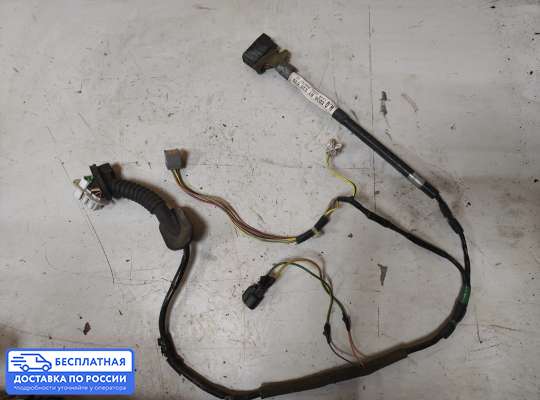 Проводка (коса) салонная на Mazda Tribute I