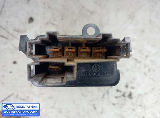 Резистор (сопротивление) отопителя на SEAT Cordoba I