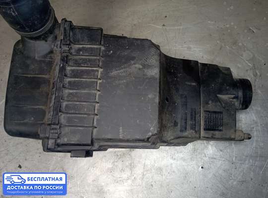 Корпус воздушного фильтра на Peugeot 206