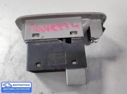 Кнопки стеклоподьемника на Chevrolet Lacetti