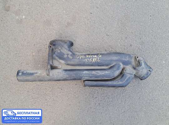 Воздухозаборник на Opel Astra G / Classic