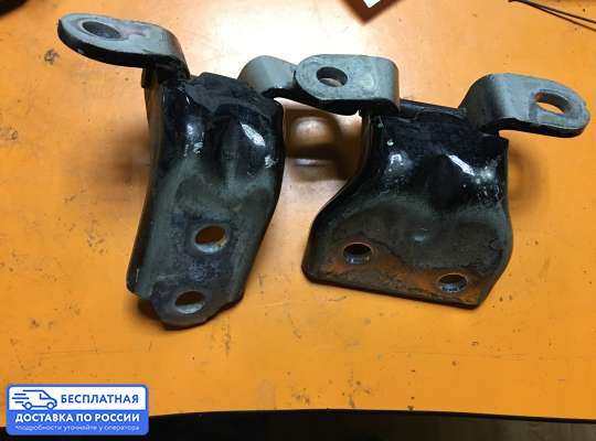 Петля двери на Hyundai Tucson I (JM)