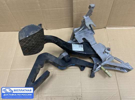 Педальный узел (педаль) на Audi A6 (C5)