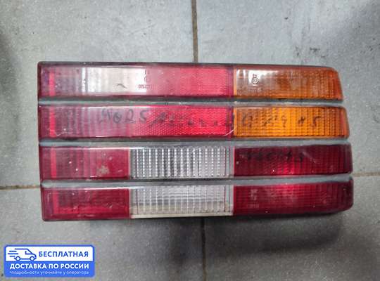 Фонарь задний на Opel Kadett E