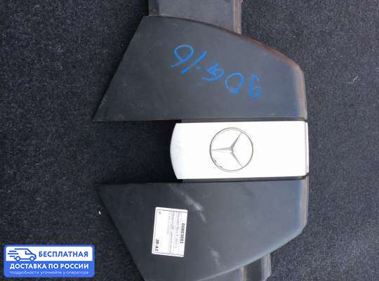 Крышка ДВС (декоративная) на Mercedes-Benz E (W211)