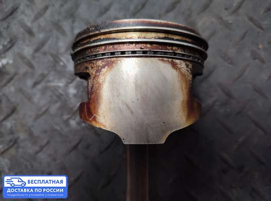 Поршневая группа (поршень, шатун) на Mitsubishi Lancer VI