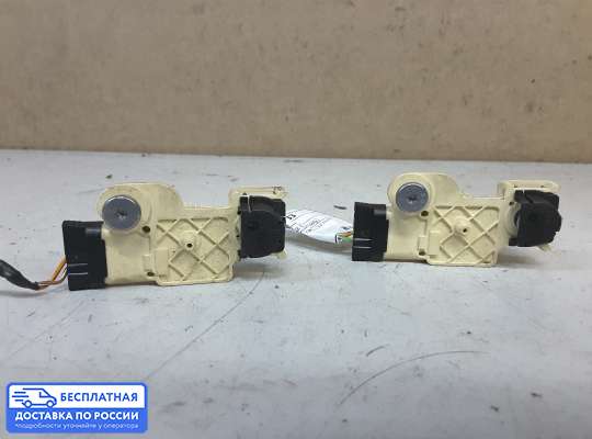 Датчик удара (Airbag) на Opel Zafira B
